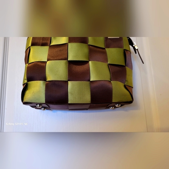 COMLEY SEAT BELT PURSE - Picture 2 of 7